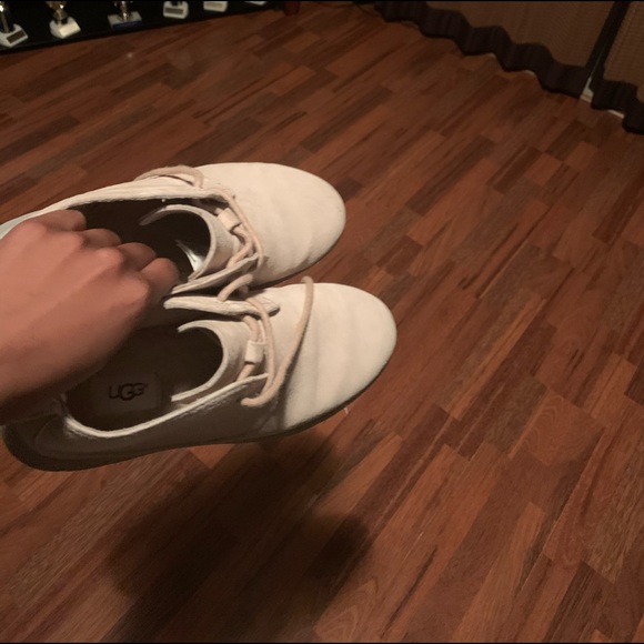 Men Ugg Boots - Picture 3 of 6